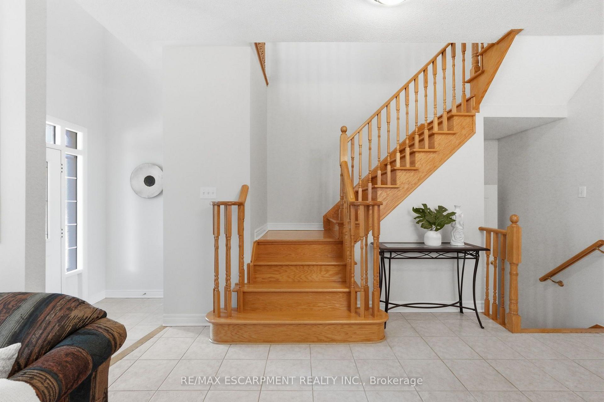 Photo 25 of 2241 Glazebrook Circle, Oakville, Westmount — HOMEH