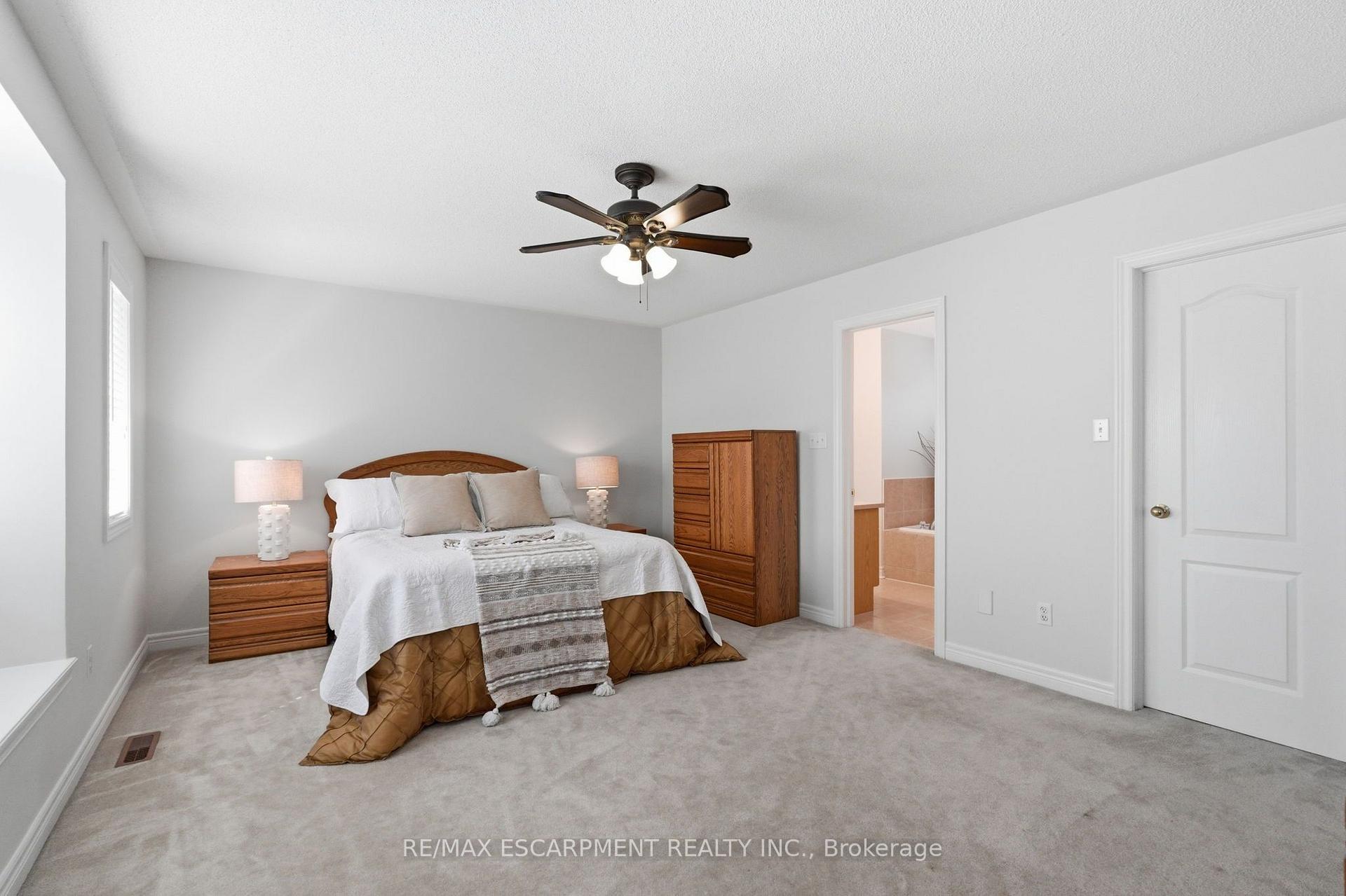 Photo 27 of 2241 Glazebrook Circle, Oakville, Westmount — HOMEH