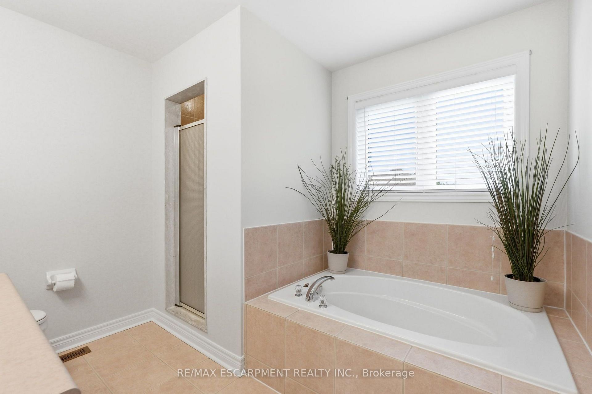 Photo 30 of 2241 Glazebrook Circle, Oakville, Westmount — HOMEH