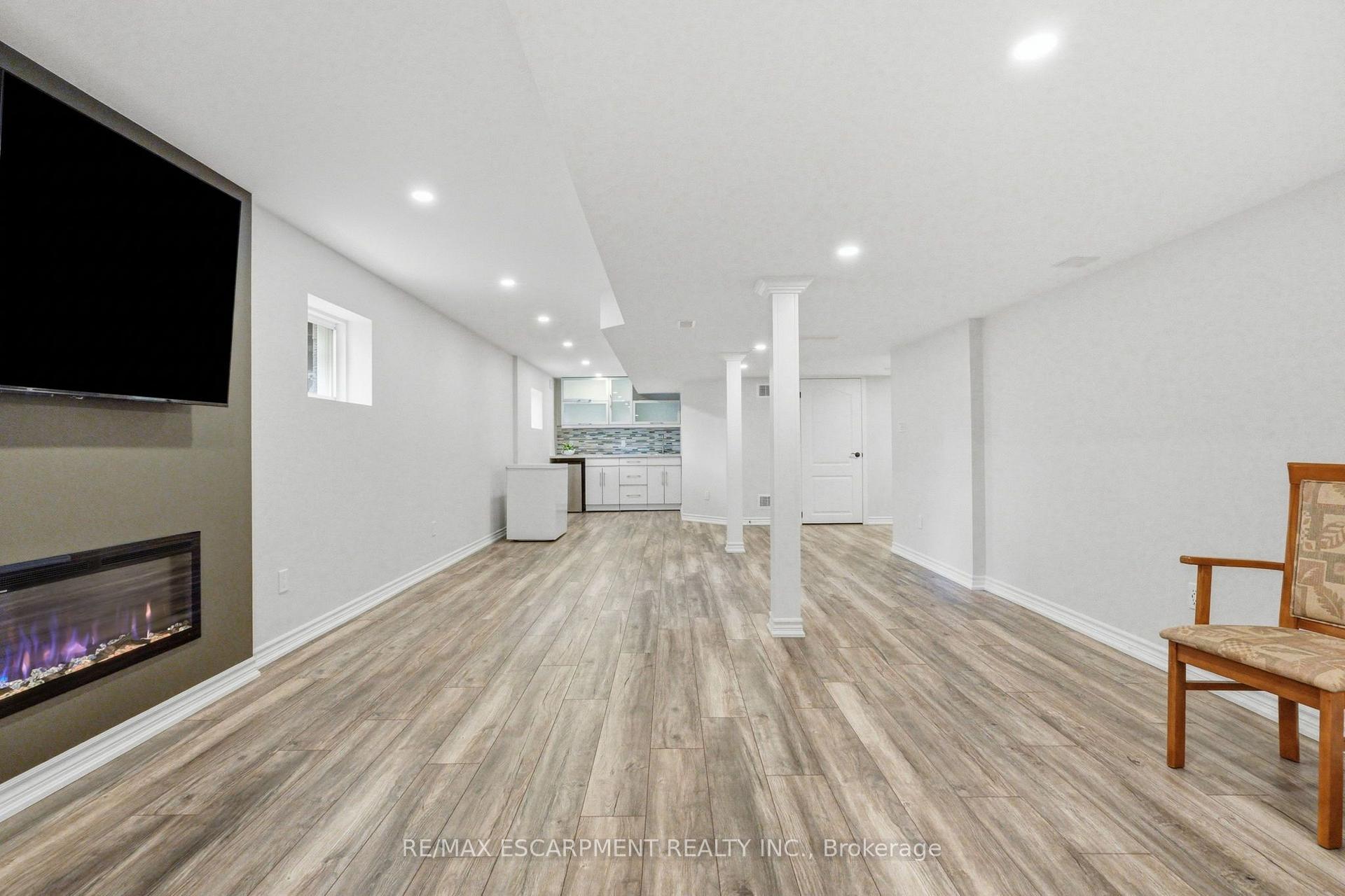 Photo 40 of 2241 Glazebrook Circle, Oakville, Westmount — HOMEH