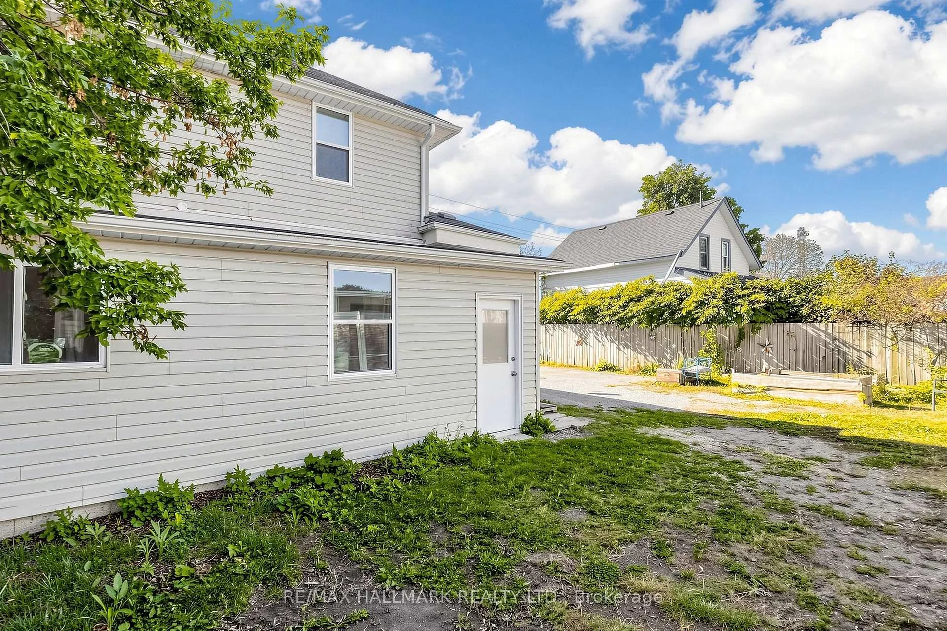 Photo 29 of 4 Mary Street, Kawartha Lakes, Lindsay — HOMEH