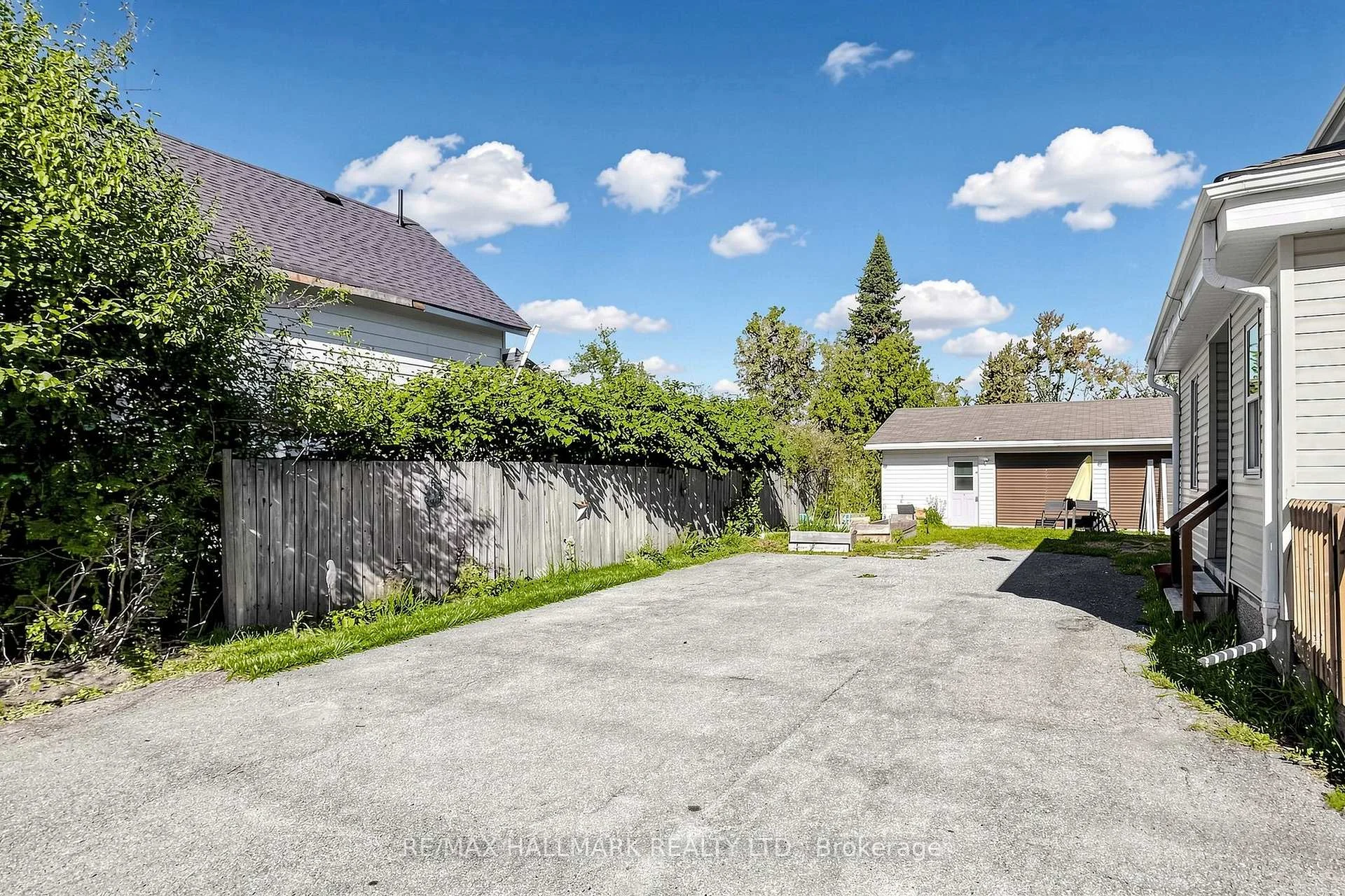 Photo 36 of 4 Mary Street, Kawartha Lakes, Lindsay — HOMEH