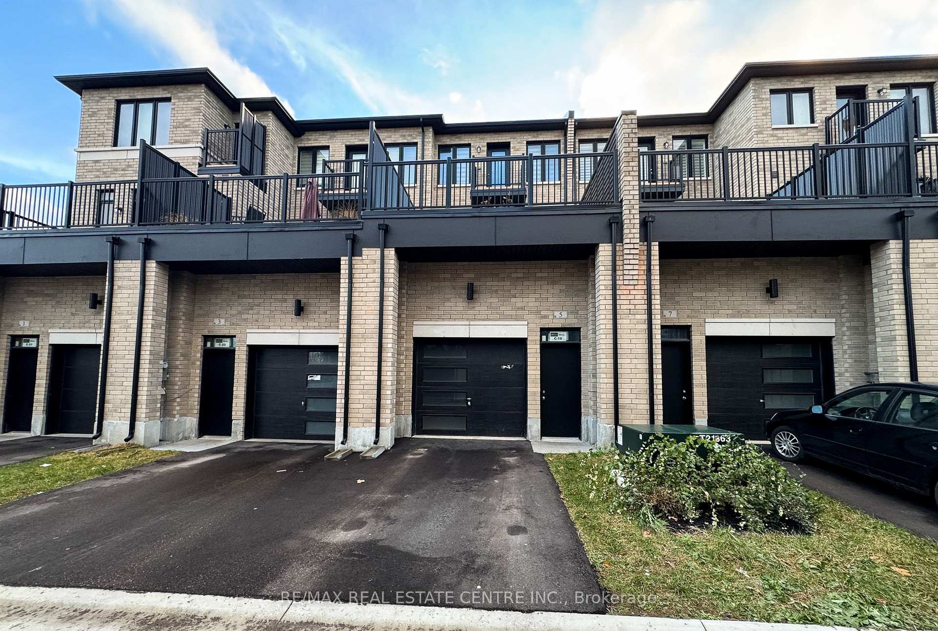 Photo 1 of 5 Cherry Hill Lane, Barrie, Painswick South — HOMEH