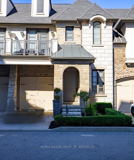 Photo 2 of Unit 7, 15 Arbourvale Common Road, St. Catharines, Glendale/Glenridge — HOMEH