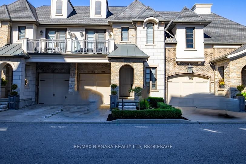 Photo 3 of Unit 7, 15 Arbourvale Common Road, St. Catharines, Glendale/Glenridge — HOMEH