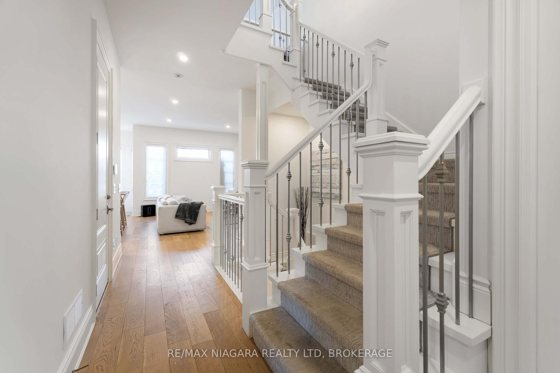 Photo 6 of Unit 7, 15 Arbourvale Common Road, St. Catharines, Glendale/Glenridge — HOMEH