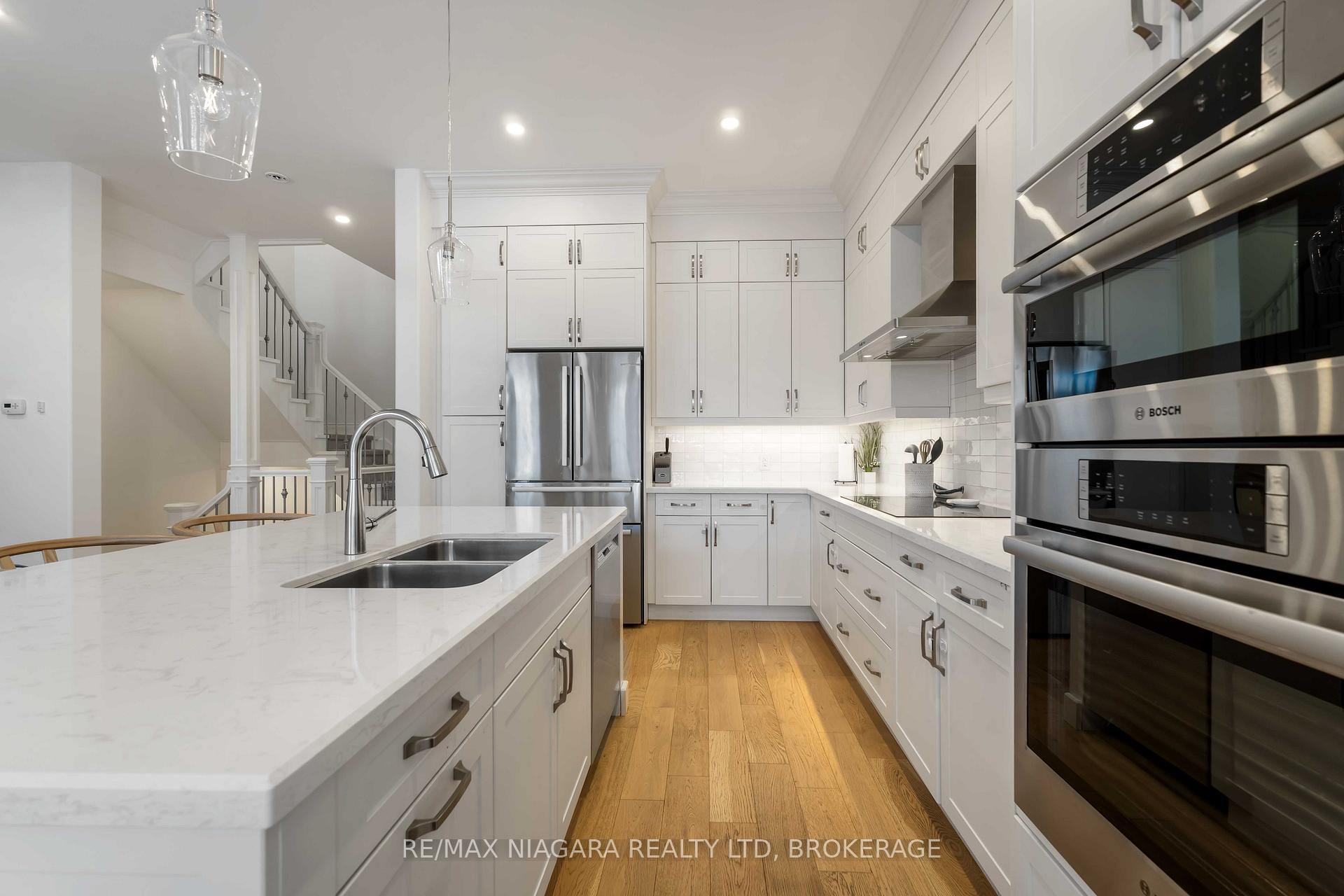 Photo 12 of Unit 7, 15 Arbourvale Common Road, St. Catharines, Glendale/Glenridge — HOMEH