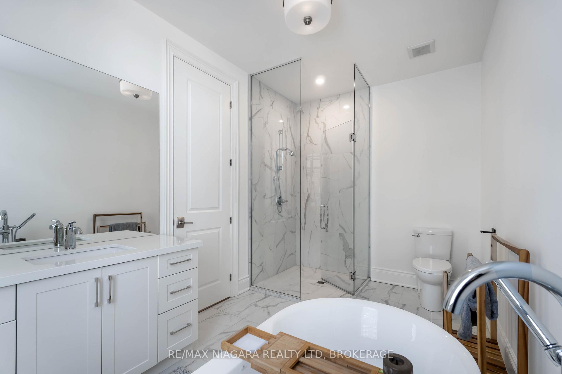 Photo 25 of Unit 7, 15 Arbourvale Common Road, St. Catharines, Glendale/Glenridge — HOMEH