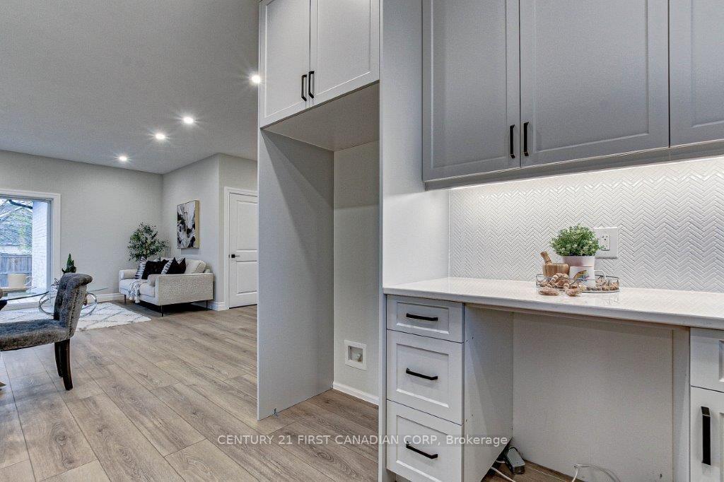 Photo 10 of 163 Elgin Avenue E, Goderich, Goderich (Town) — HOMEH