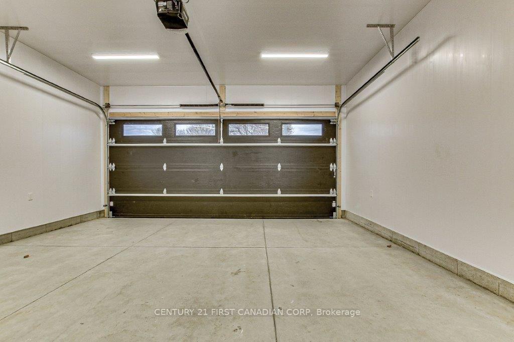 Photo 21 of 163 Elgin Avenue E, Goderich, Goderich (Town) — HOMEH