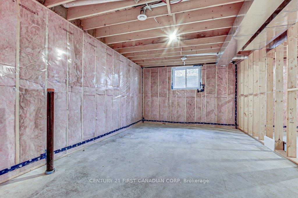 Photo 26 of 163 Elgin Avenue E, Goderich, Goderich (Town) — HOMEH