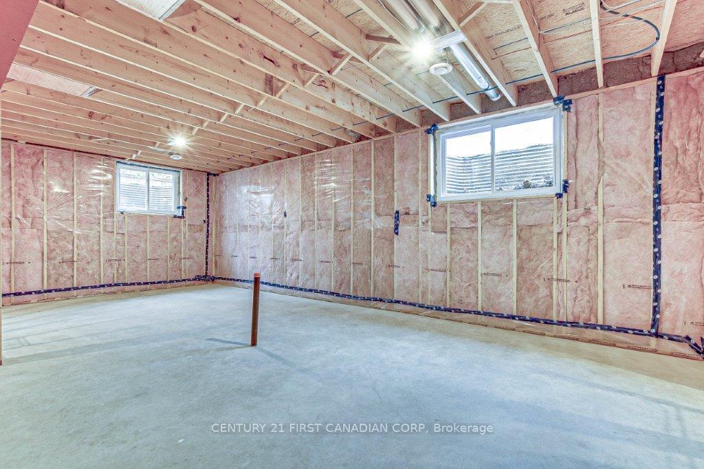 Photo 27 of 163 Elgin Avenue E, Goderich, Goderich (Town) — HOMEH