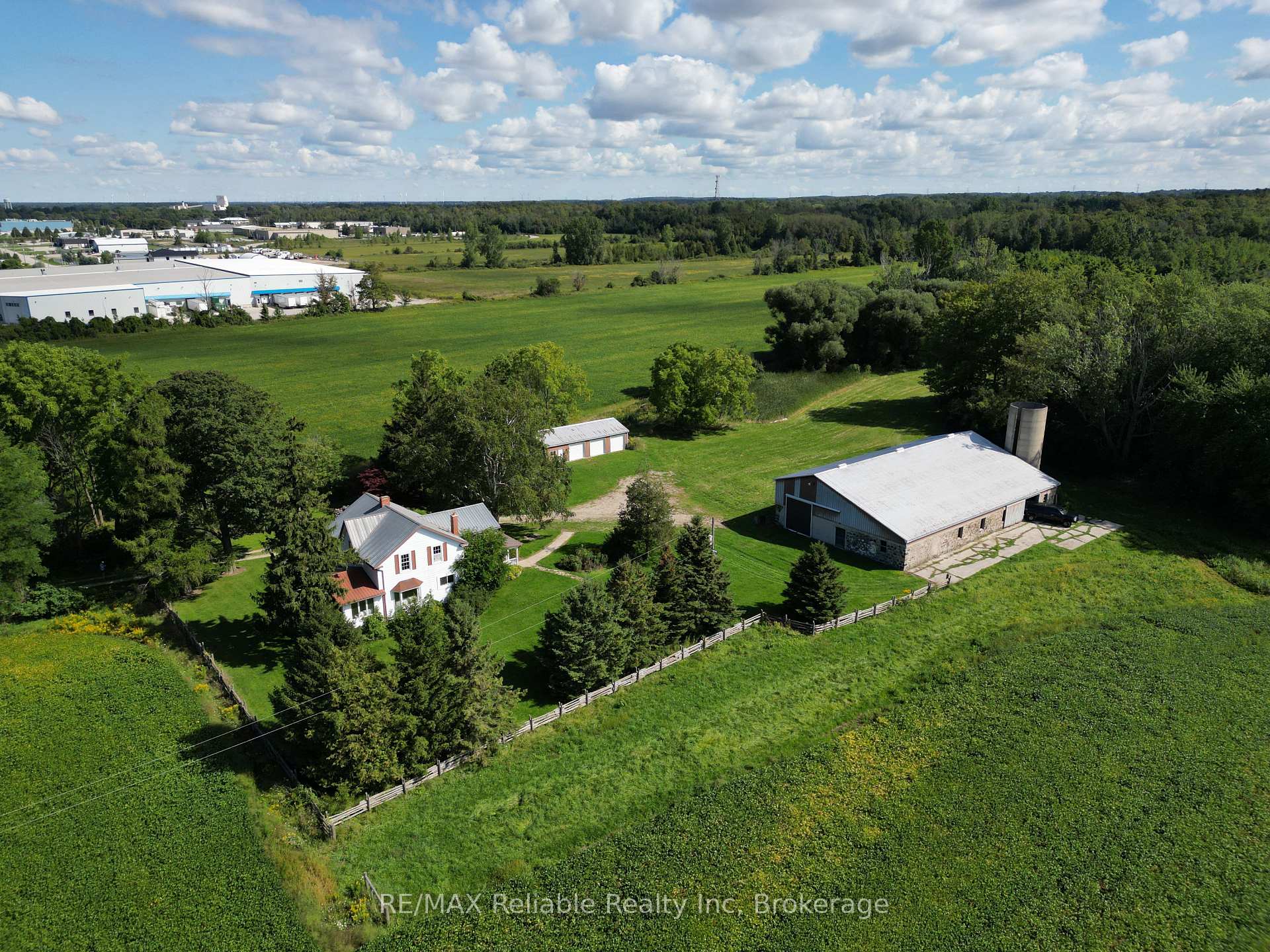 Photo 3 of 79888 Bluewater Highway, Central Huron, Goderich — HOMEH