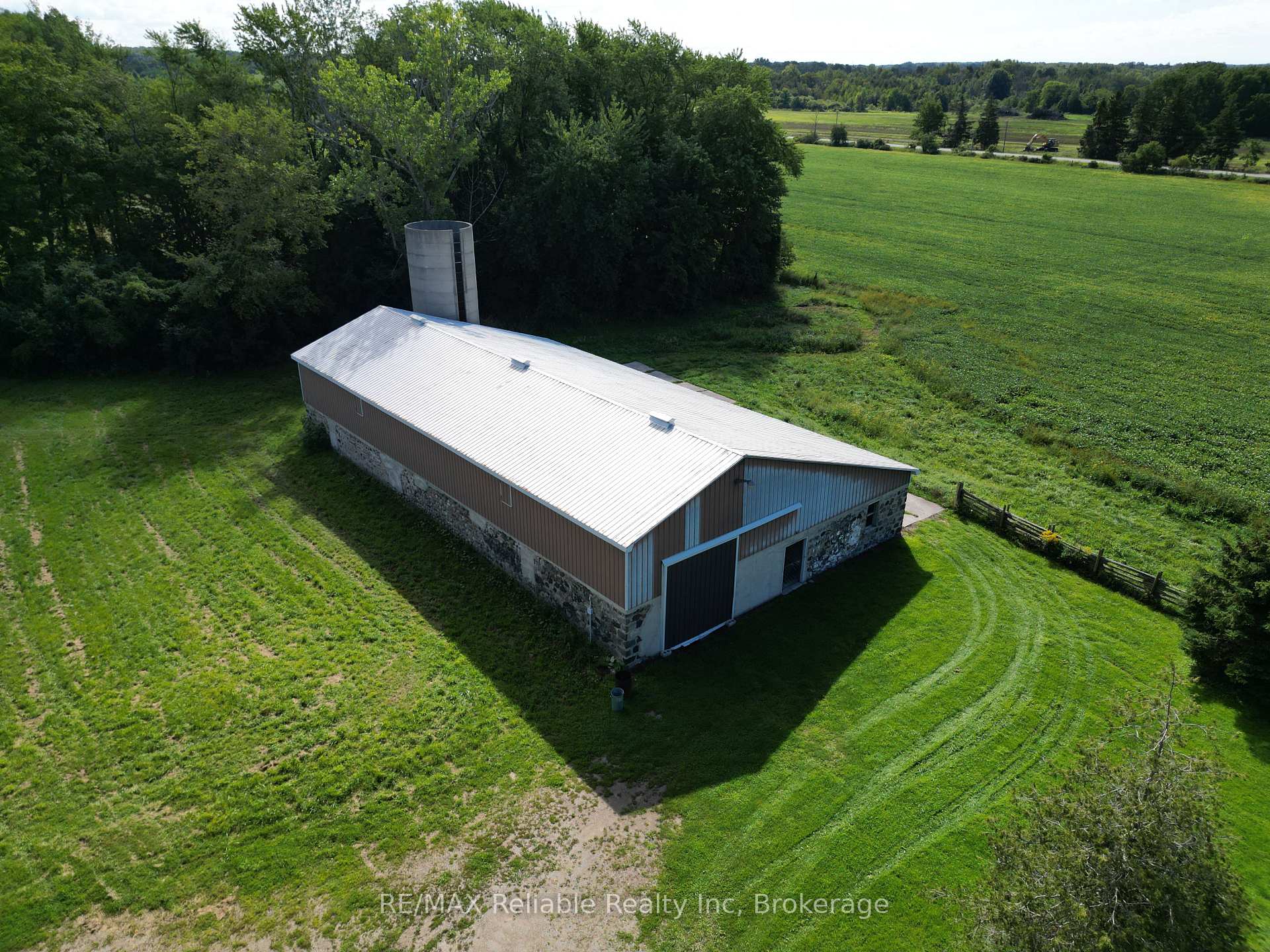 Photo 11 of 79888 Bluewater Highway, Central Huron, Goderich — HOMEH