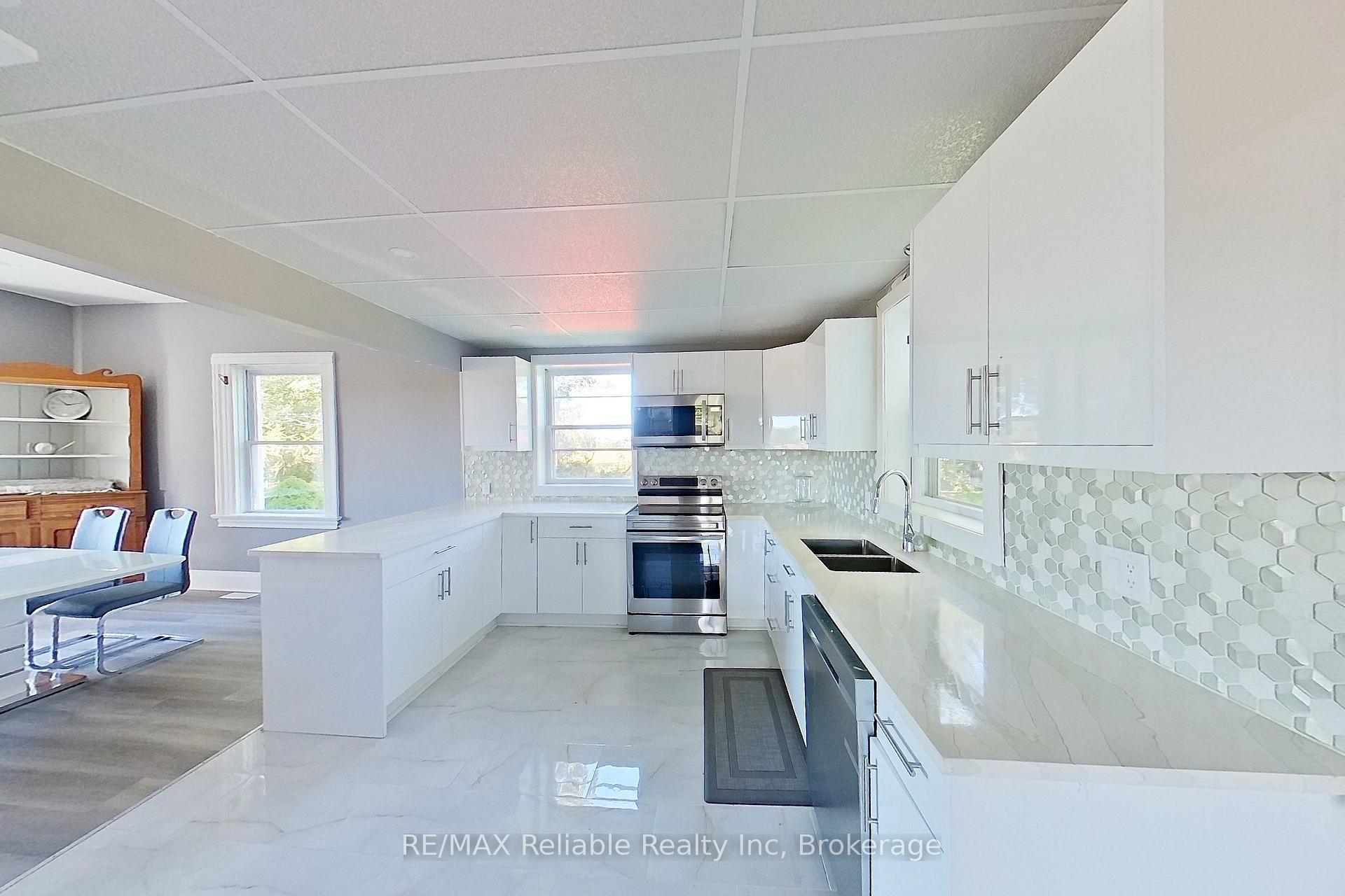 Photo 19 of 79888 Bluewater Highway, Central Huron, Goderich — HOMEH