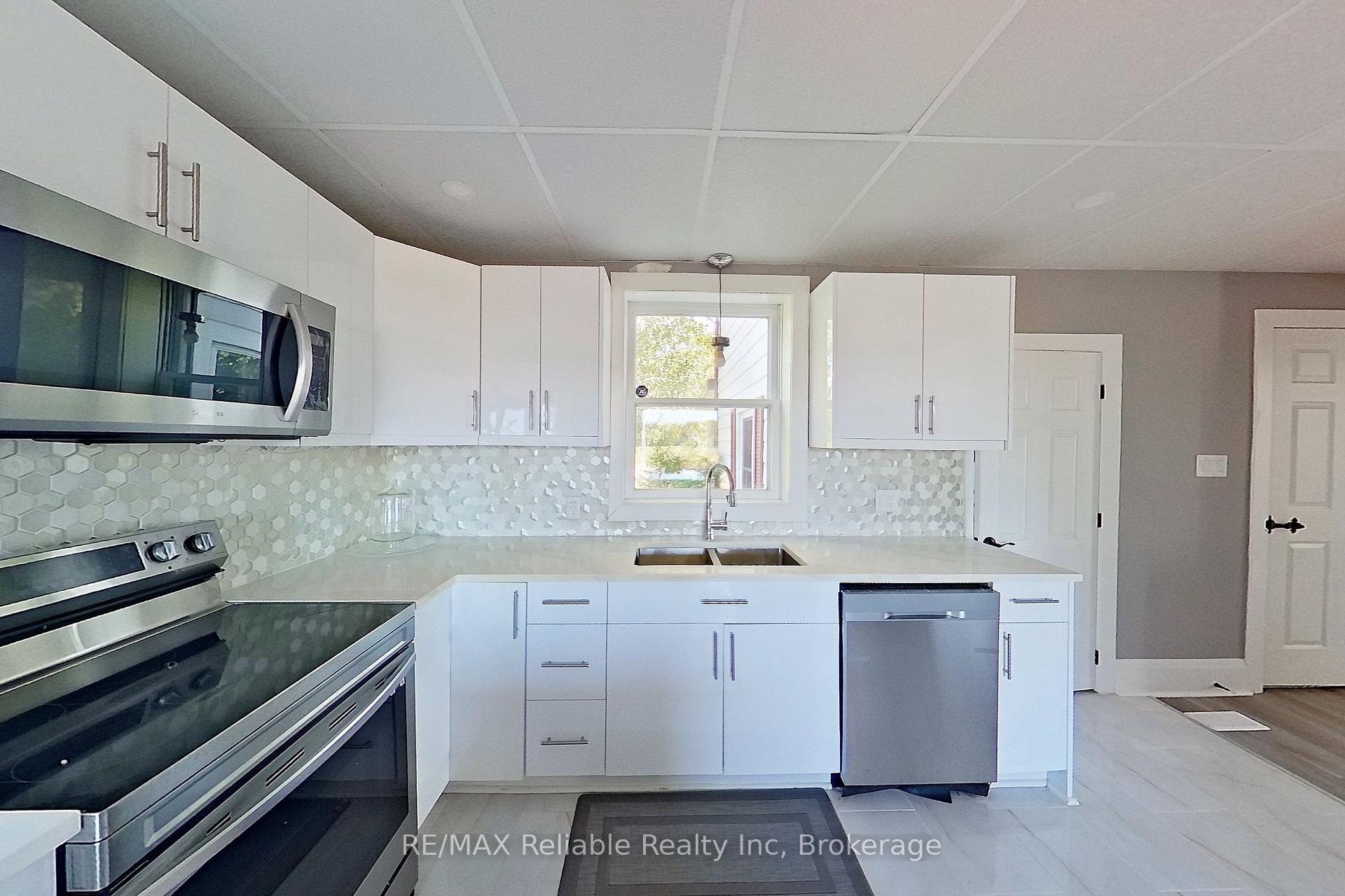 Photo 22 of 79888 Bluewater Highway, Central Huron, Goderich — HOMEH