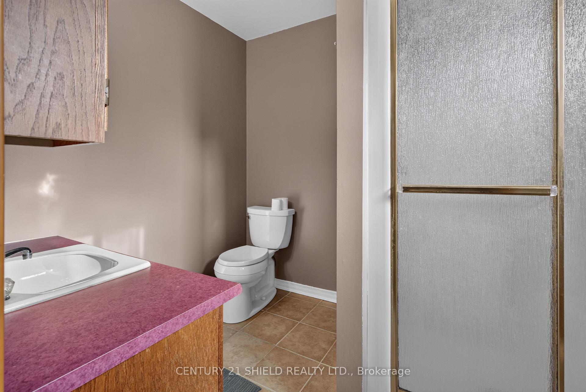 Photo 23 of 868 Laflin Street, Cornwall, Cornwall — HOMEH
