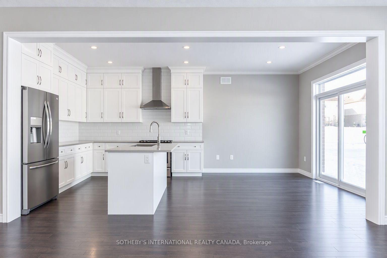 Photo 2 of 529 Anton Crescent, Kitchener, Rosenburg — HOMEH