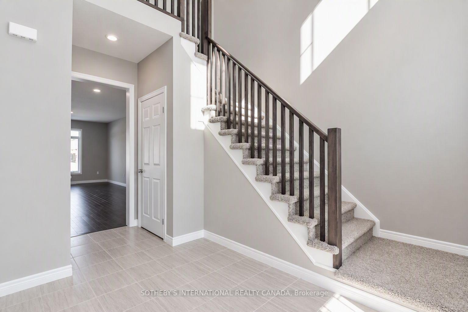 Photo 8 of 529 Anton Crescent, Kitchener, Rosenburg — HOMEH