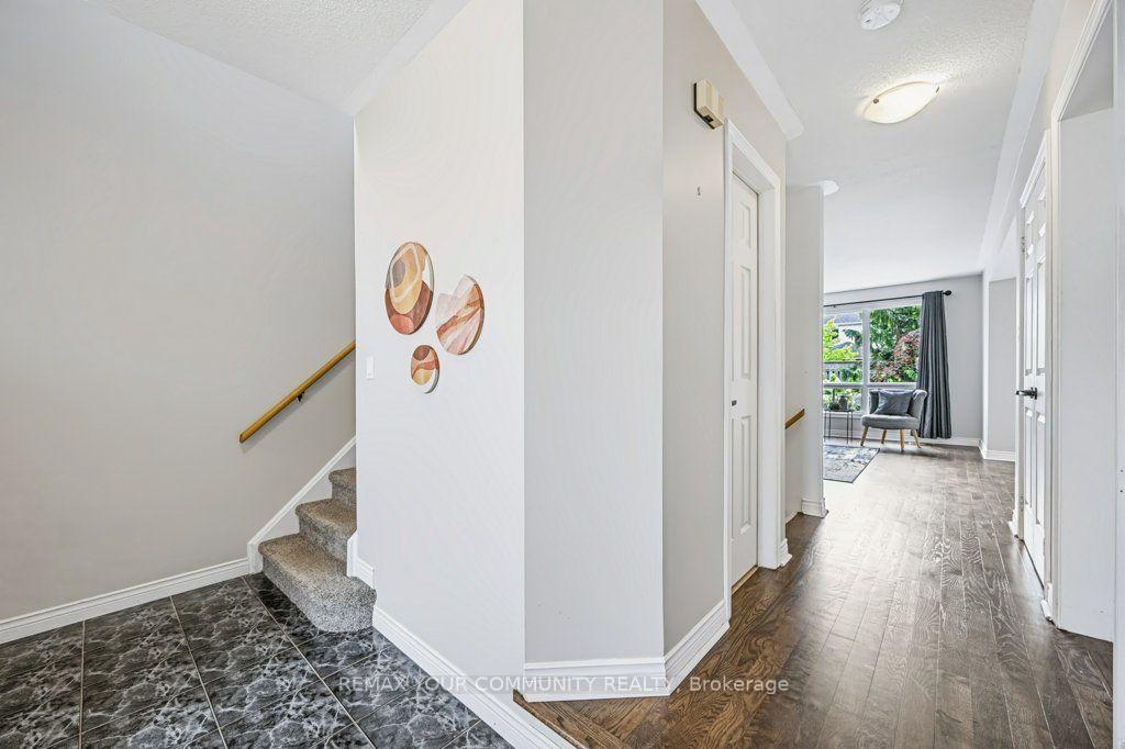 Photo 5 of 37 Brownstone Crescent, Clarington, Courtice — HOMEH