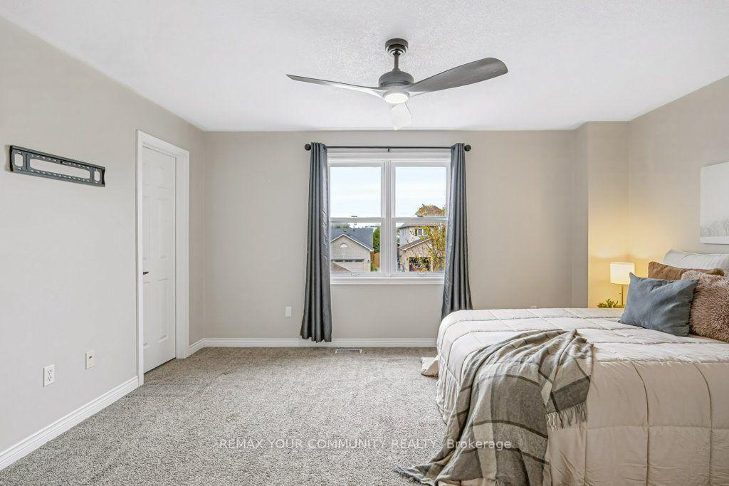 Photo 20 of 37 Brownstone Crescent, Clarington, Courtice — HOMEH