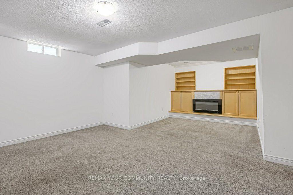 Photo 33 of 37 Brownstone Crescent, Clarington, Courtice — HOMEH