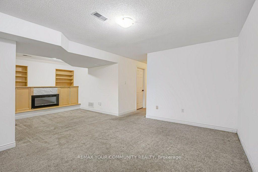 Photo 35 of 37 Brownstone Crescent, Clarington, Courtice — HOMEH