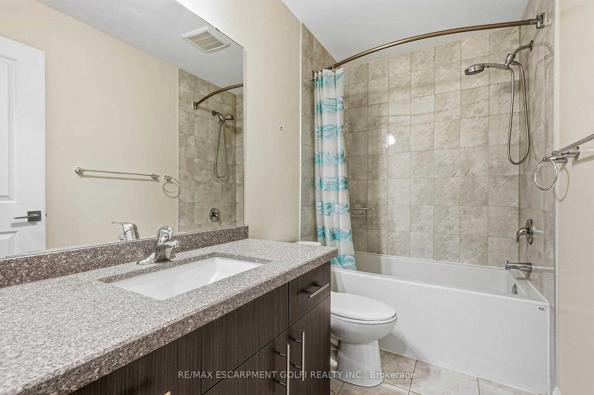 Photo 23 of 8 Rouley Lane, Hamilton, Ancaster — HOMEH