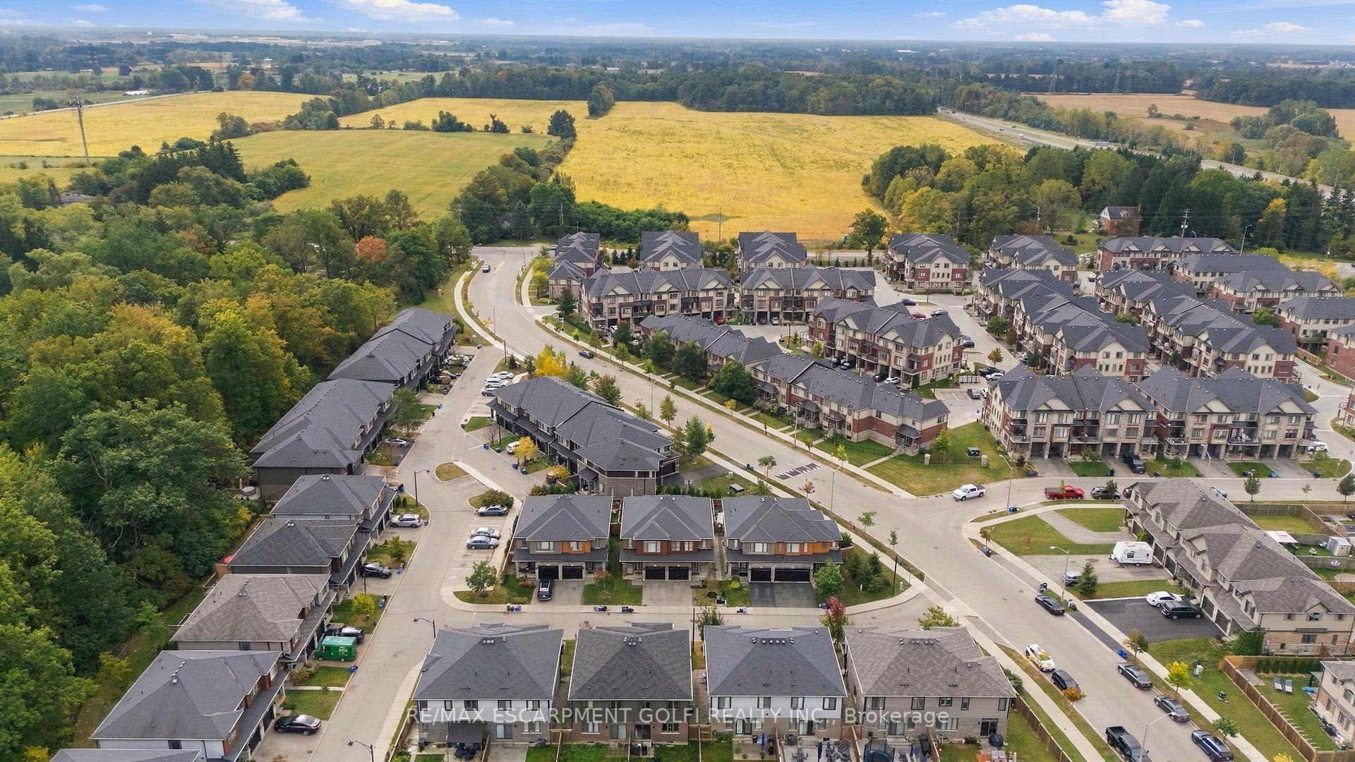 Photo 41 of 8 Rouley Lane, Hamilton, Ancaster — HOMEH