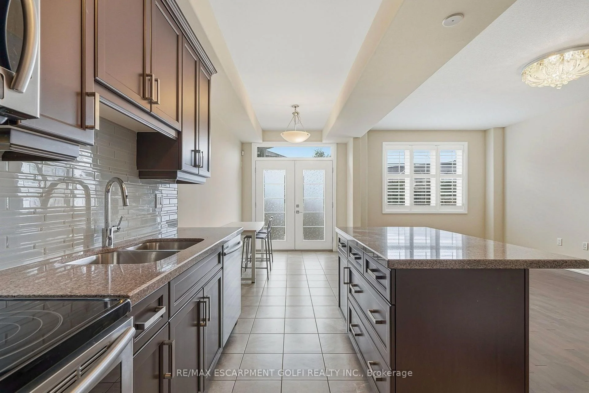 Photo 14 of 8 Rouley Lane, Hamilton, Ancaster — HOMEH