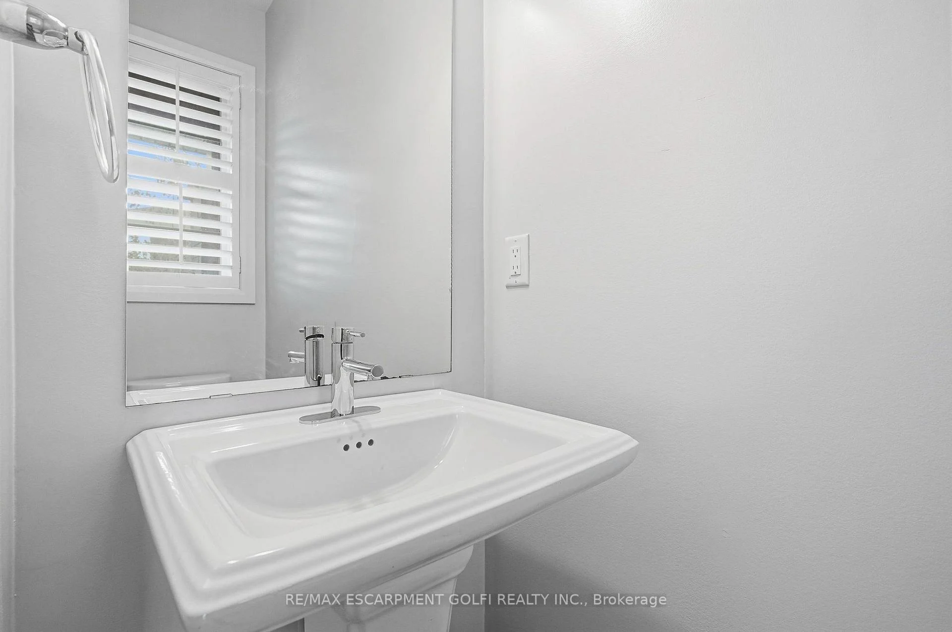 Photo 30 of 8 Rouley Lane, Hamilton, Ancaster — HOMEH