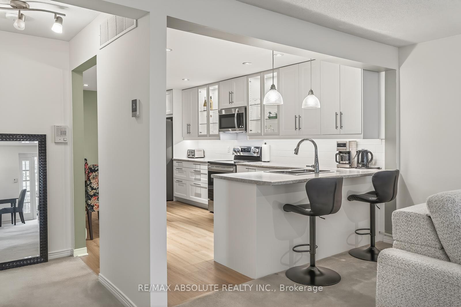 Photo 13 of 206 Stratas Court, Ottawa, Kanata - Katimavik — HOMEH