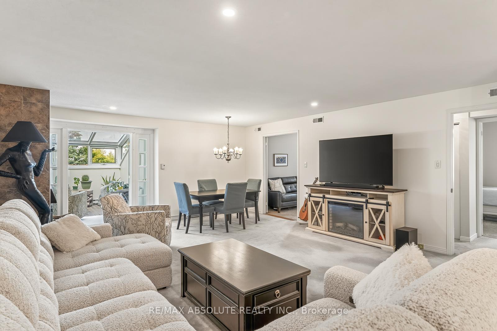 Photo 19 of 206 Stratas Court, Ottawa, Kanata - Katimavik — HOMEH