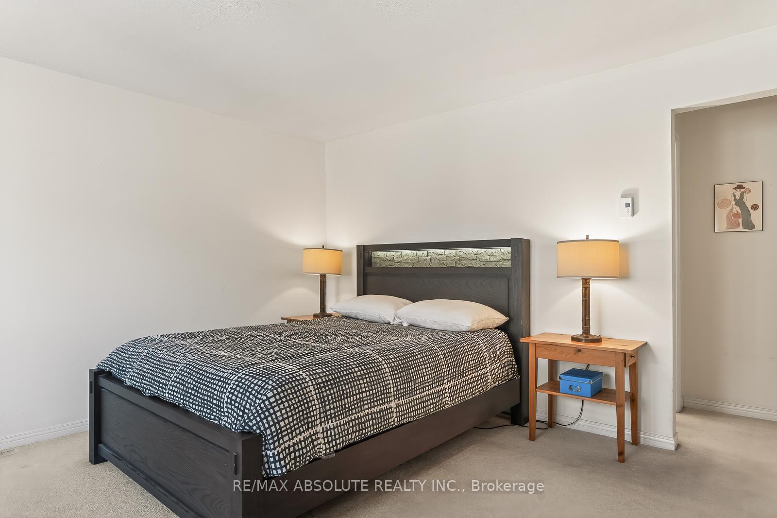 Photo 31 of 206 Stratas Court, Ottawa, Kanata - Katimavik — HOMEH