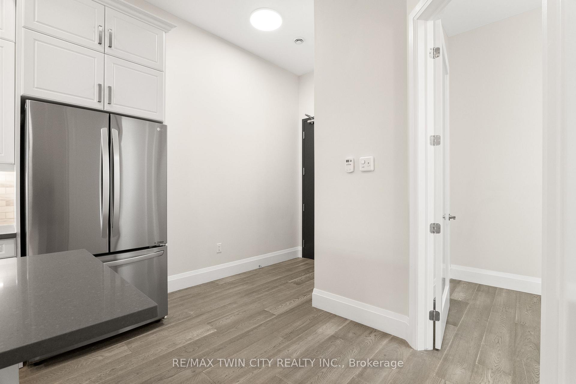 Photo 10 of Unit 207, Building A, 85 A Morrell Street, Brantford, Holmedale — HOMEH