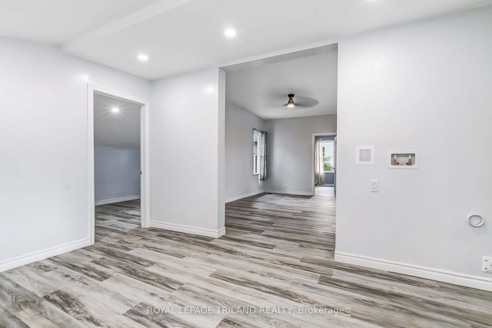 Photo 3 of 56 Mondamin Street, St. Thomas — HOMEH
