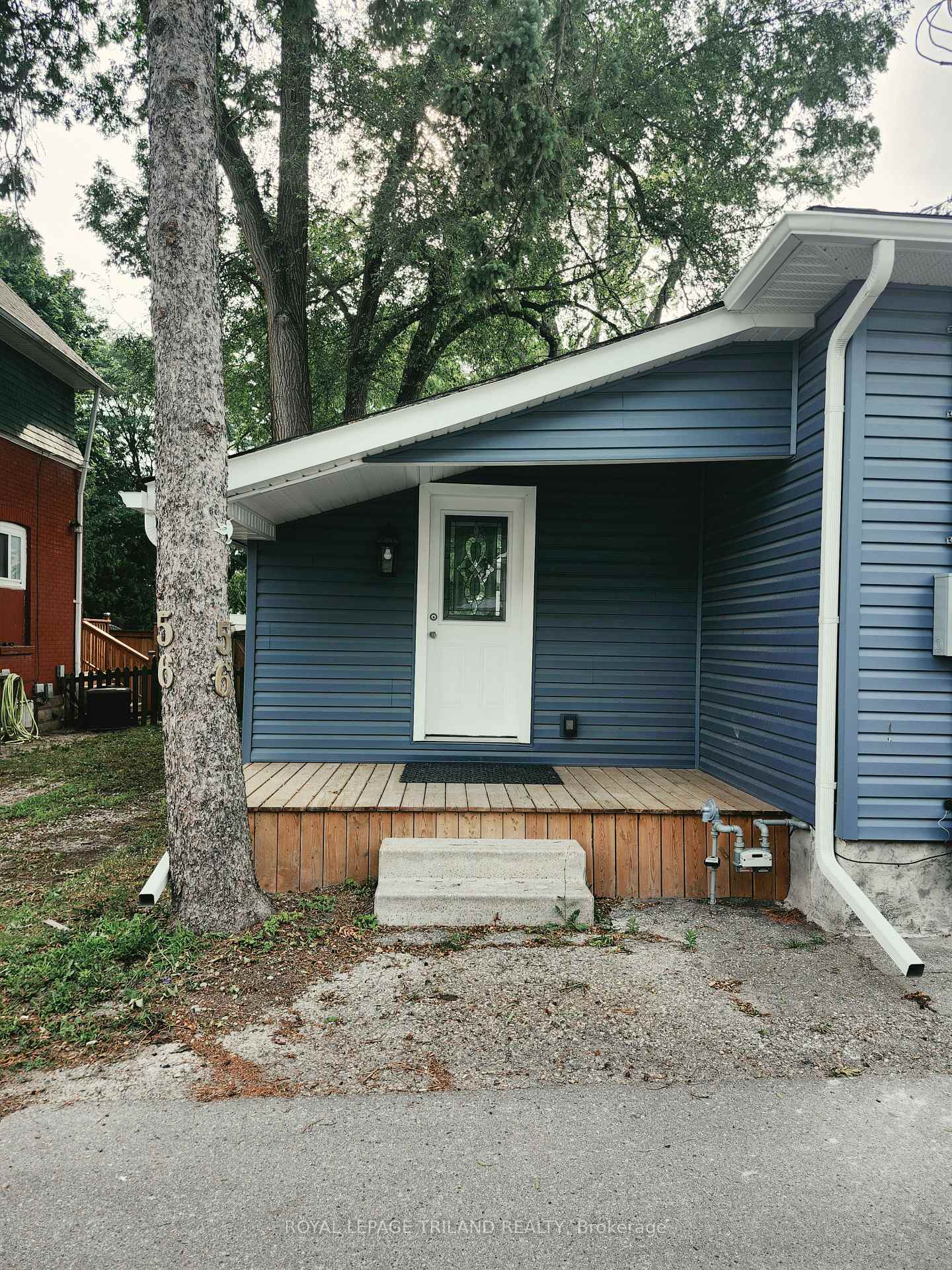 Photo 23 of 56 Mondamin Street, St. Thomas — HOMEH