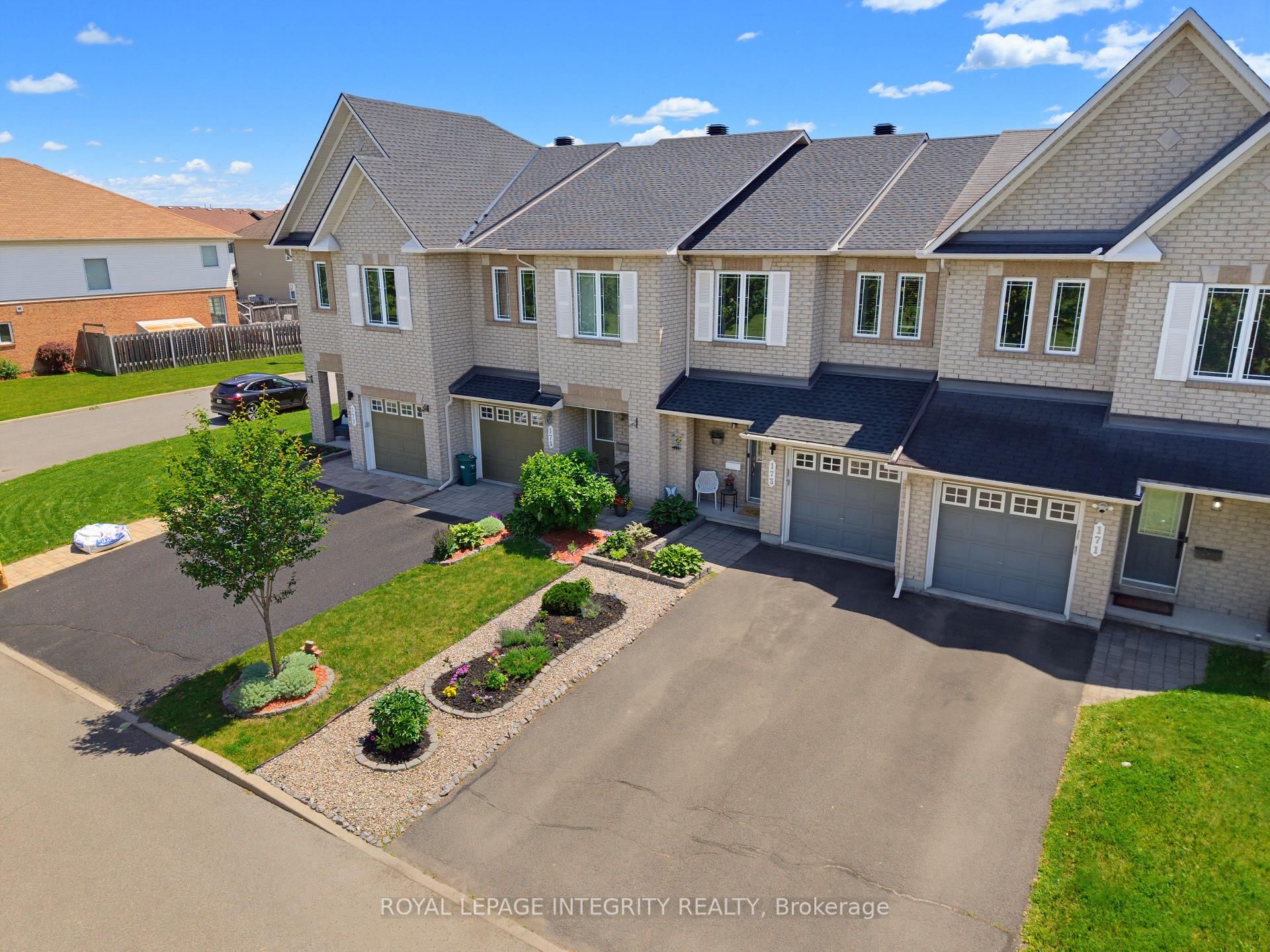 Photo 2 of 173 Silvermoon Crescent, Ottawa, Avalon East — HOMEH