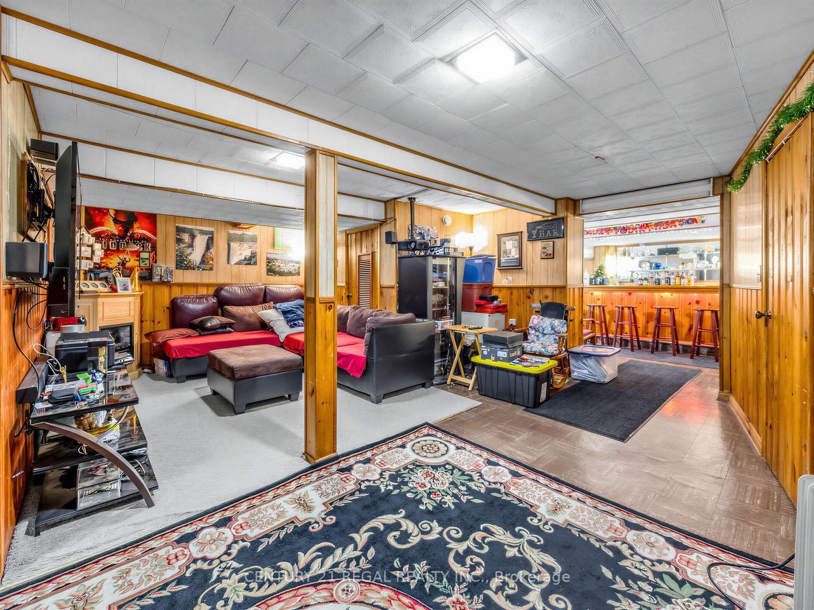 Photo 24 of 121 Janray Drive, Scarborough, Woburn — HOMEH