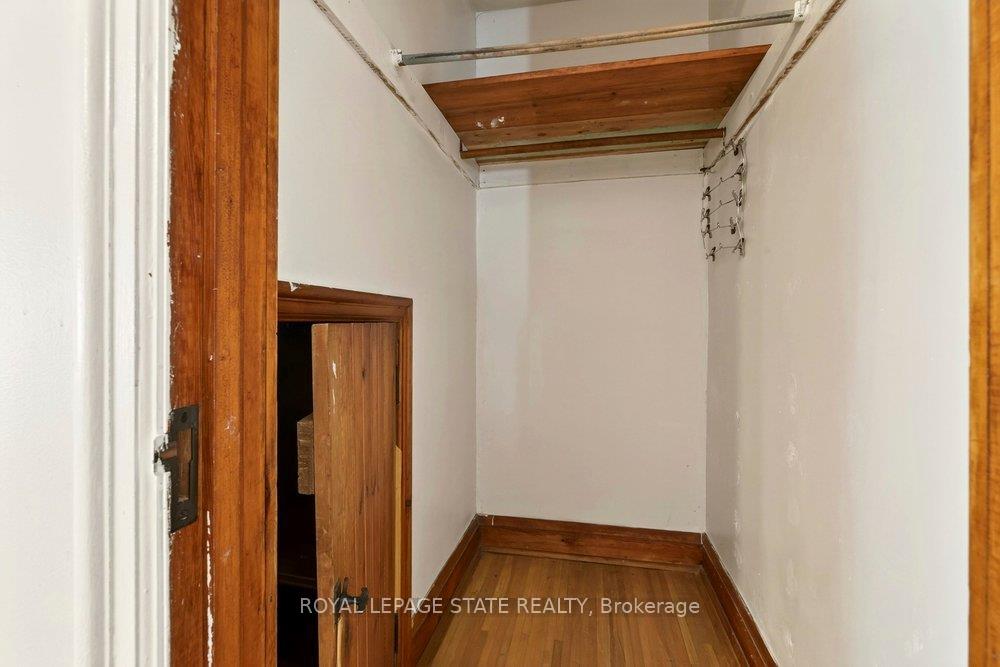 Photo 32 of 64 Tweedsmuir Avenue, Hamilton, Dundas — HOMEH