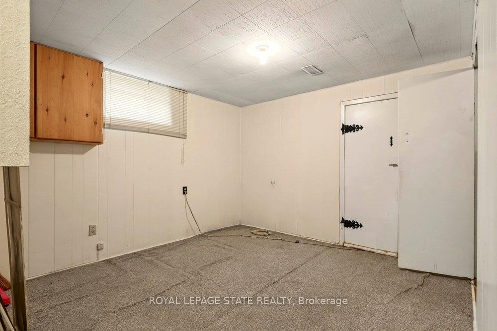Photo 38 of 64 Tweedsmuir Avenue, Hamilton, Dundas — HOMEH