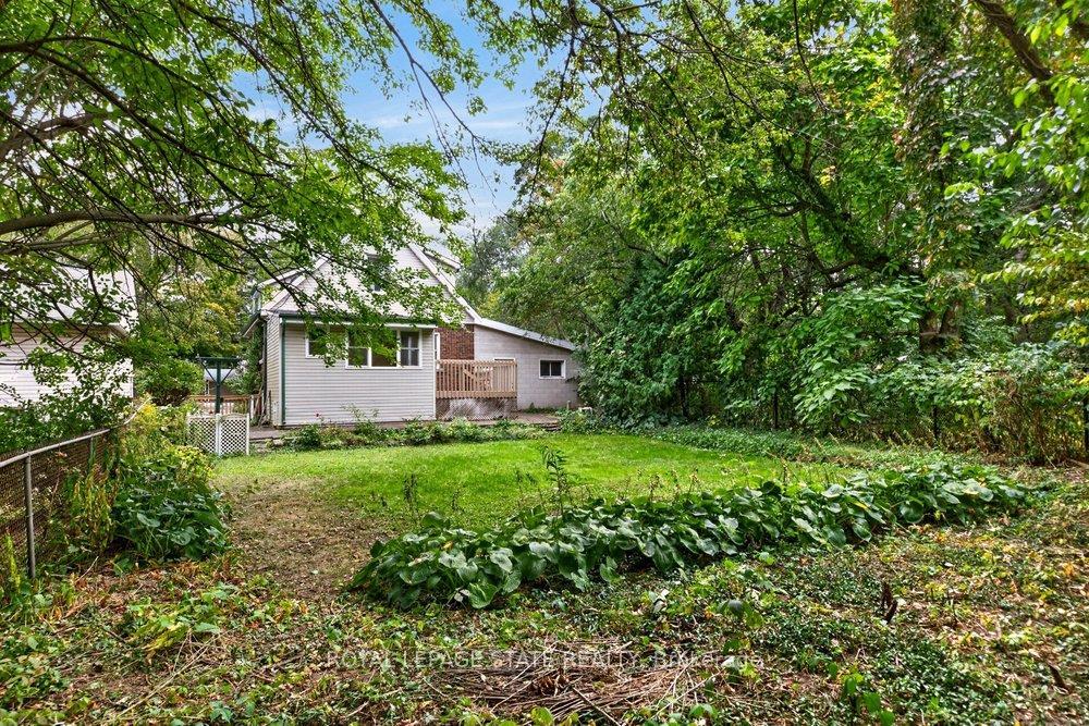 Photo 45 of 64 Tweedsmuir Avenue, Hamilton, Dundas — HOMEH
