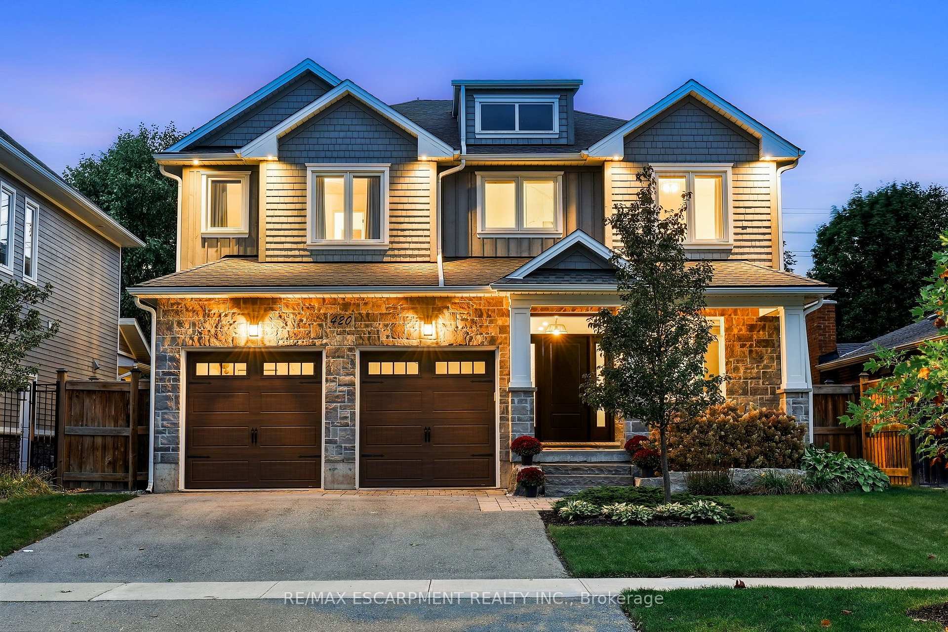 Photo 1 of 420 Oakwood Drive, Burlington, Roseland — HOMEH