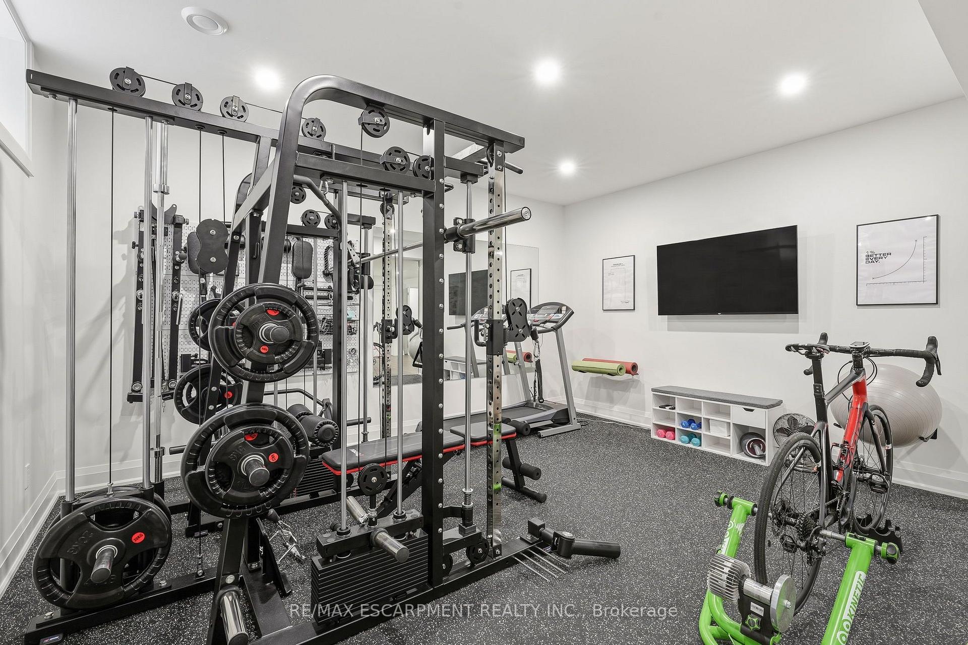 Photo 40 of 420 Oakwood Drive, Burlington, Roseland — HOMEH