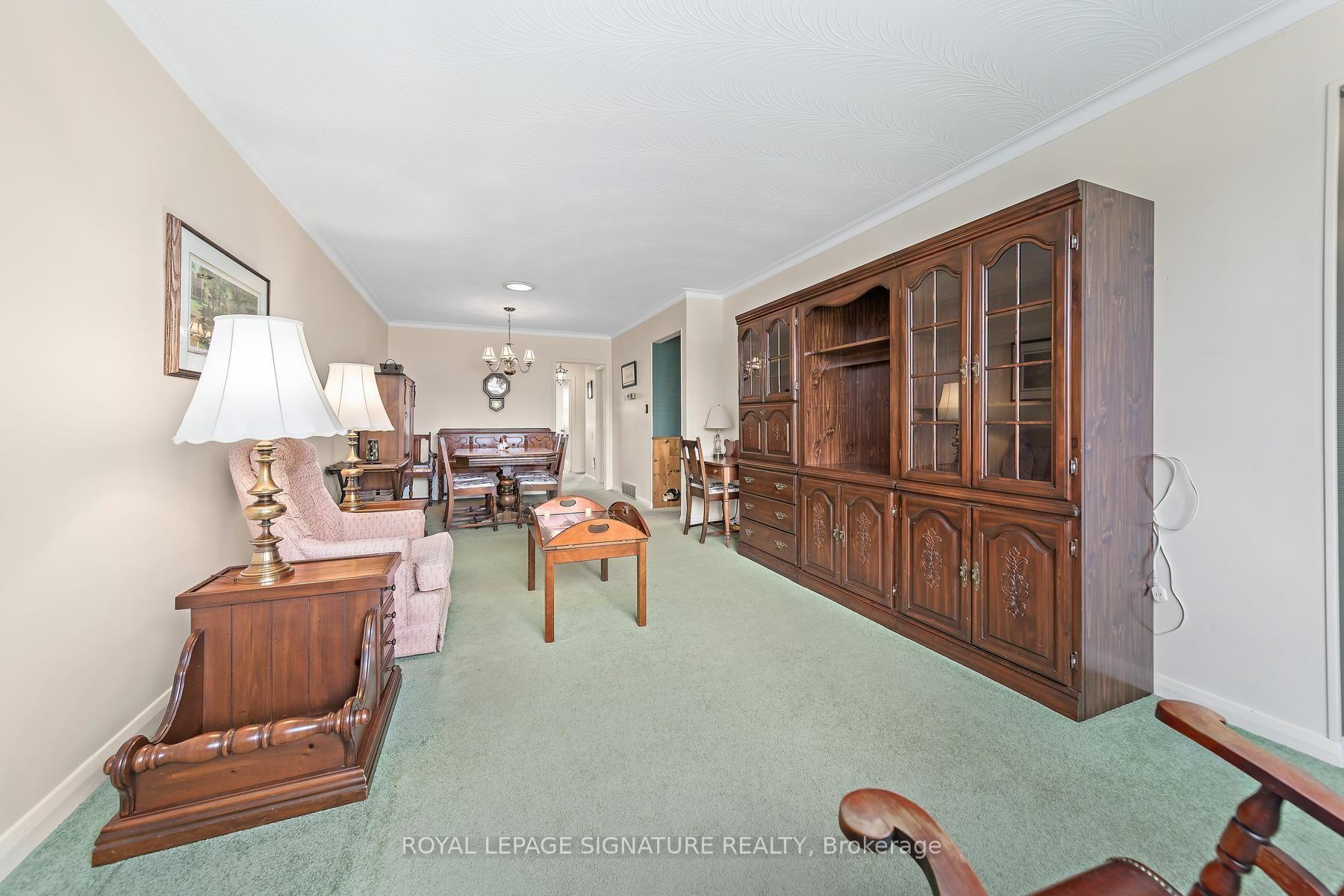 Photo 7 of 29 Heavitree Drive, North York, Downsview-Roding-CFB — HOMEH