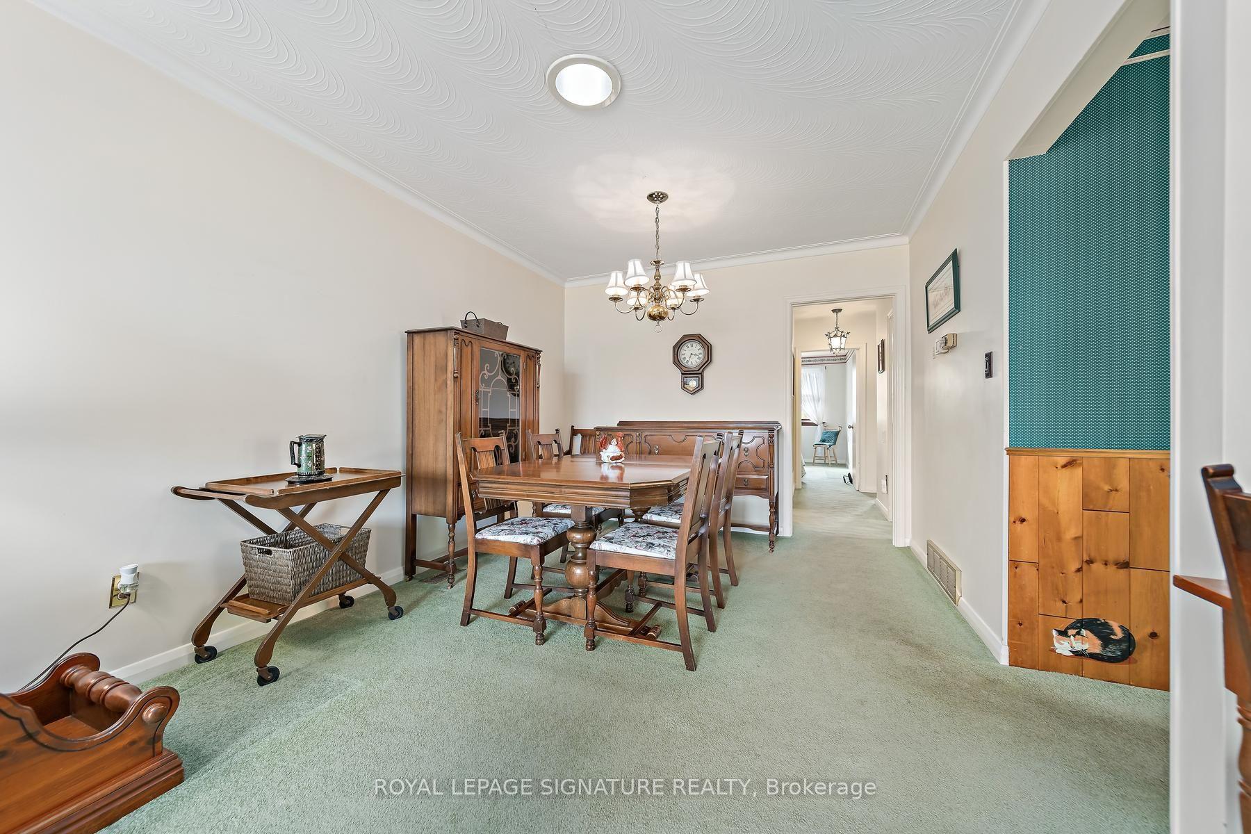 Photo 8 of 29 Heavitree Drive, North York, Downsview-Roding-CFB — HOMEH
