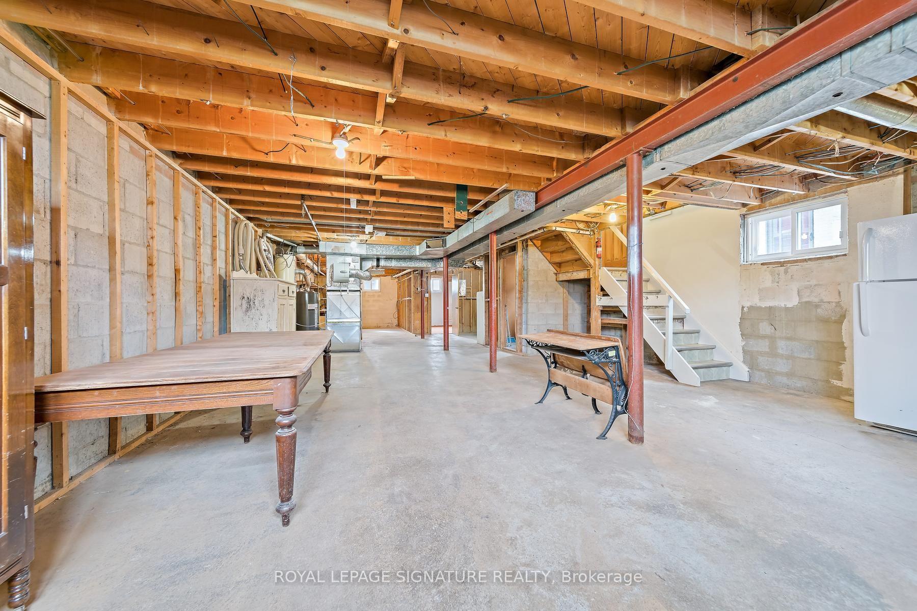 Photo 22 of 29 Heavitree Drive, North York, Downsview-Roding-CFB — HOMEH