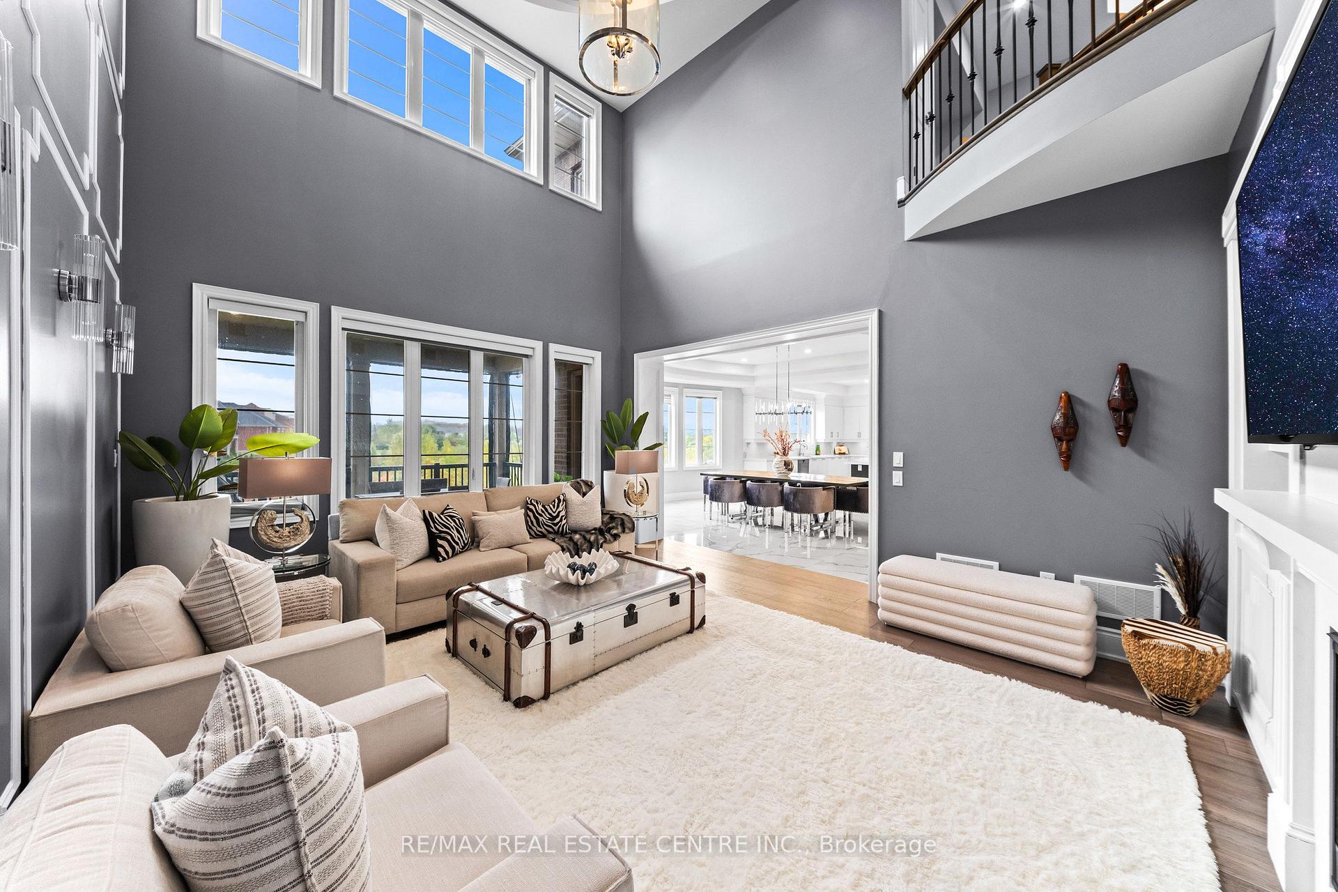 Photo 17 of 10 Rolling Green Court, Vaughan, Kleinburg — HOMEH