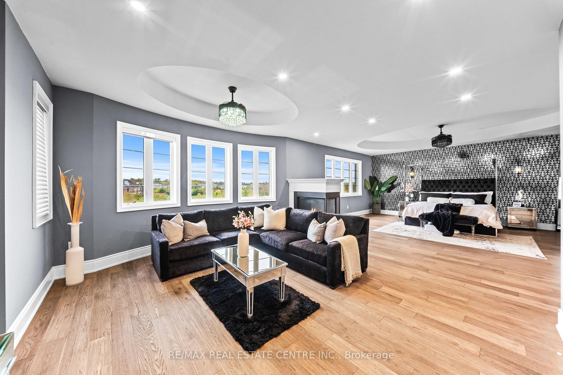 Photo 27 of 10 Rolling Green Court, Vaughan, Kleinburg — HOMEH