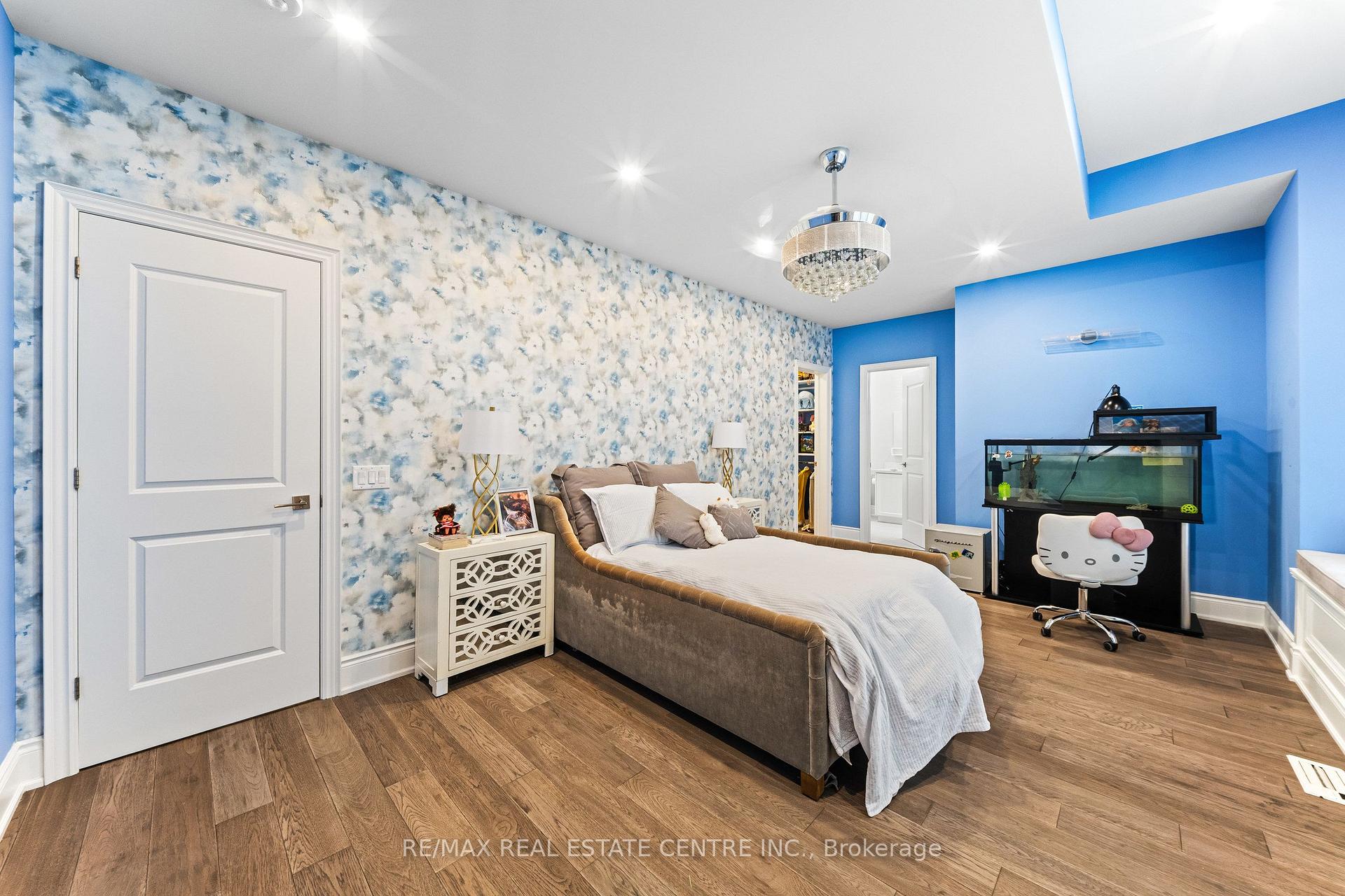 Photo 36 of 10 Rolling Green Court, Vaughan, Kleinburg — HOMEH